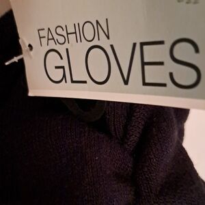 NWT Fashion Black Rlbiw Length Gloves for Women.